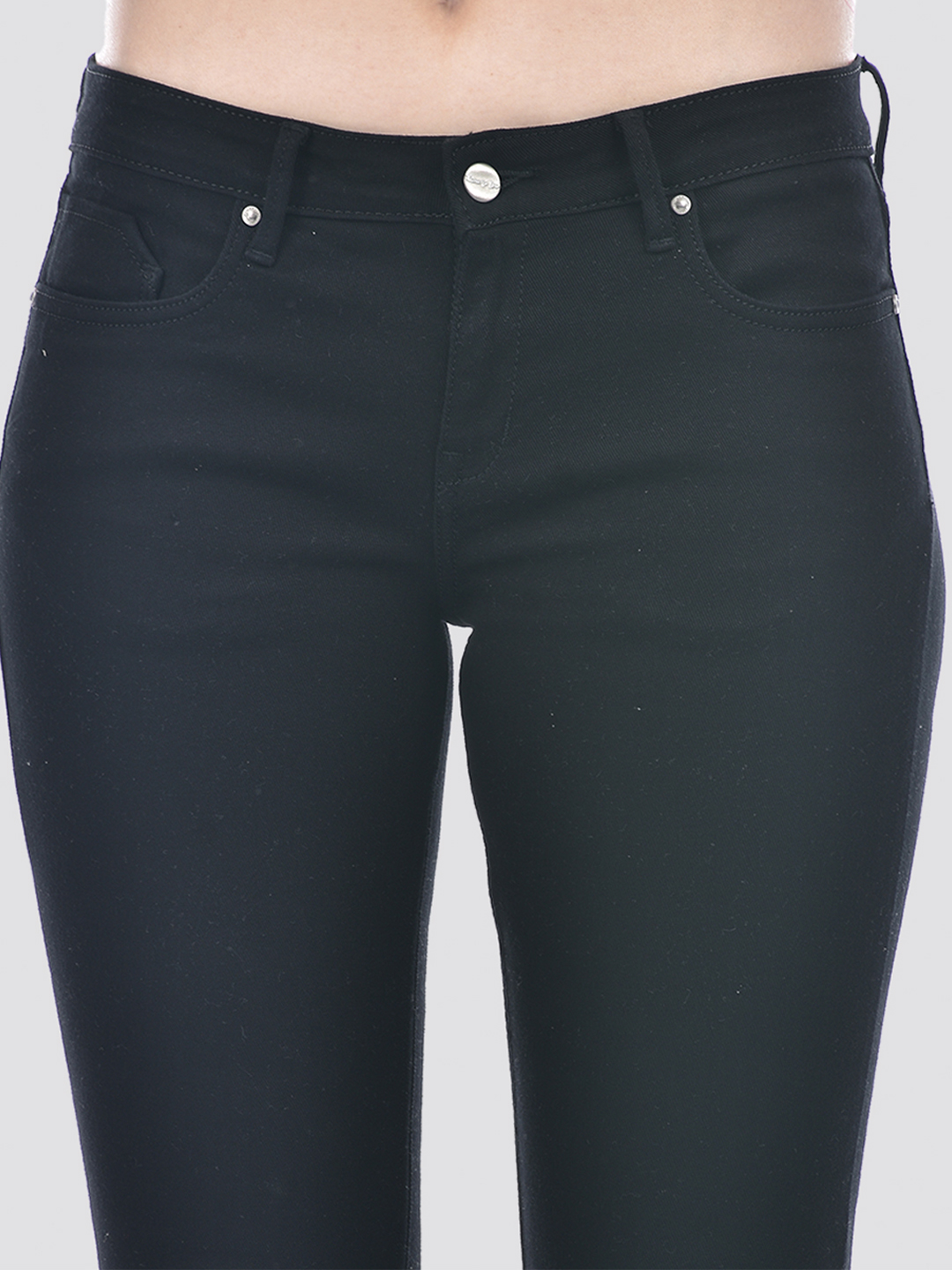 Numero Uno Women Black Slim Fit Sustainable Jeans
